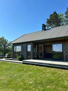 Cabin By The Waterway With Sauna And Jetty - 9
