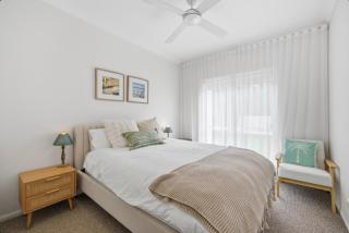 Broadbeach Waters Luxury Retreat - 2