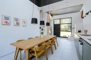 Modern Architectural Barn In The Countryside - 3