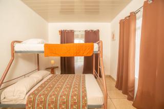 Cozy coworking Casa Alma near Lake Arenal, 2 bedroom 1 office, fiber optic, pet friendly - 2