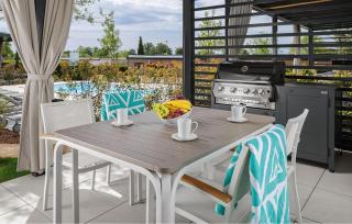 Beach Front Stacaravan In Umag With Wifi - 1