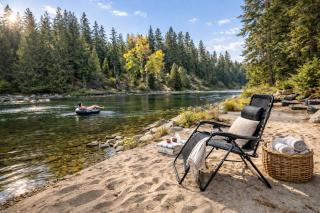 Rivers Edge by NW Comfy Cabins - 9