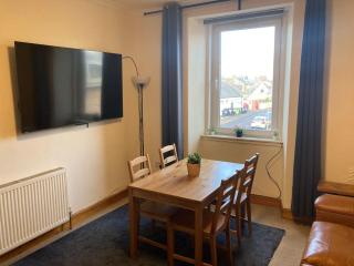 2 Bed Central Ness Apart - May Court - 1