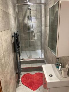 2 Bed Central Ness Apart - May Court - 4