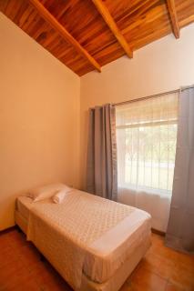 Cozy 2BR Home Near Lake Arenal, Walk to Town - 7