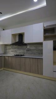 Crowned Comfort 2BR Terrace Duplex Pool & Gym - 1