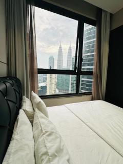KLcc suites by city KL - 0