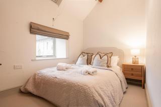 Ollerenshaw Cottage - 1