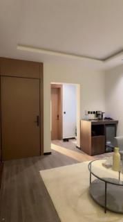 Modern apartment with elegant design and smart entrance - 6