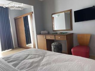 Larain Plaza Hotel - 8