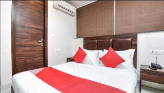 Collection O Uttam Nagar West Metro Station Formerly Vishwas Park - 9