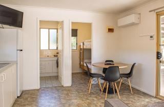 Penola Coonawarra Caravan Park - 1