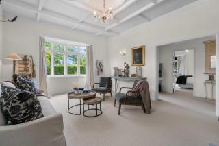 Elegant Character Villa - Walk to Claudelands - 6