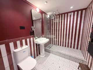 TWENTYSEVEN Boutique - 1