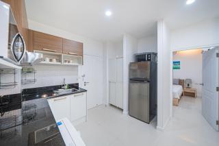 Family 2 BR apartment near the beach - 1