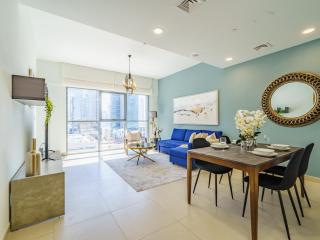 Downtown Charming Condo Close to Dubai Mall - 0