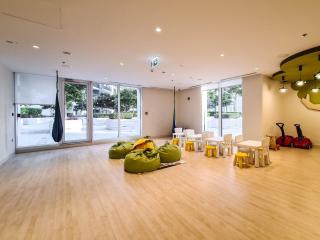 Incredible Waterfront Apt with Panoramic Views - Dubai - 3