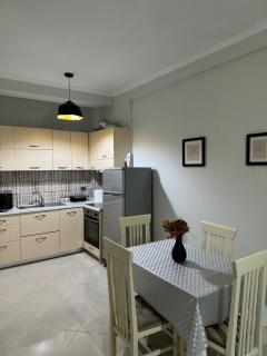 Vlora Centre Lions Gate 2 - 5