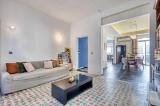 Stunning 3BR breathtaking views outdoor dining - 9