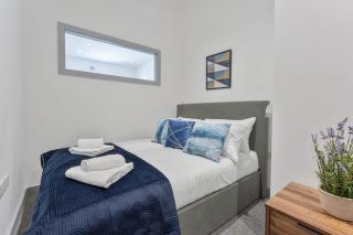 Compact 1 Bedroom Budget Apartment in Dudley - 2
