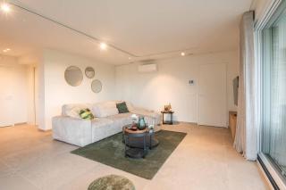 Sensational brand new duplex for 4 - 7