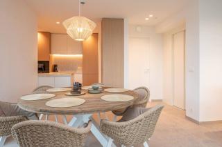 Sensational brand new duplex for 4 - 5