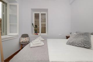 Ella Hestia Apartment -Steps from Spianada! - 2