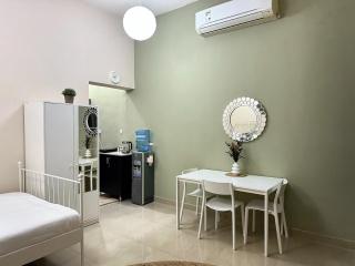 Studio Near Abu Dhabi Airport & Yas Island - 6