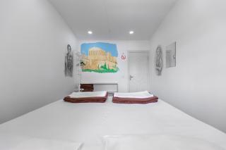 Light Hostel by TripLE - 2