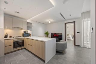 Modern Apartment with Balcony and Pool Access - 4