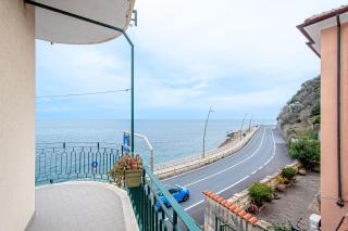 20 meters from the sea - Parking Spot and Breathtaking View - 1