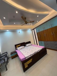 Luxe 3BHK Retreat - 1