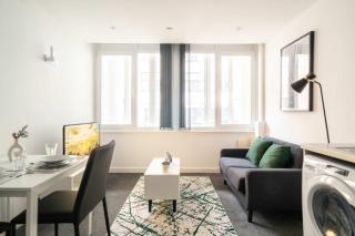 Central Preston Bright 1BED Apartment w WiFi - 4