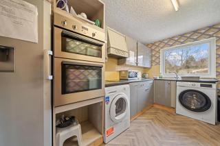 mySTAYINN Strathblane 7 Bedroom Full House - Inverness - 1