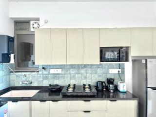 Stylish 1BHK in Candolim Goa - Walk to Beach - Perfect for Couples - 8