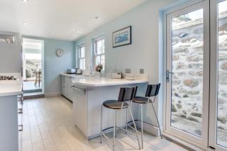 3 Bed in Penzance oc-26chap - 5