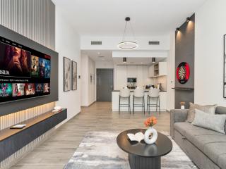 Royal Vista - 1BR with Darts Wall at Belgravia Square JVC - 1
