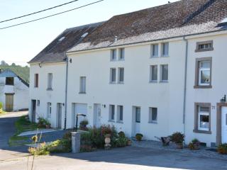 Holiday Home in Martelange with Garden - Radelange - 0