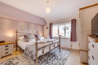 3 Bed in Whitby oc-w416 - 9