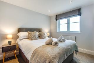 3 Bed in Whitby oc-w1031 - 1