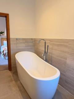 Baydon Estate Character Cottage - 7