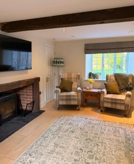Baydon Estate Character Cottage - 3
