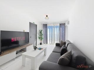 Stylish Seaview Retreat in St Pauls Bay - 7