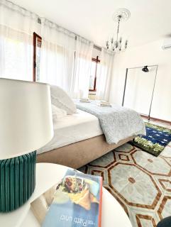 Magnolia Garden House - near Venice - 4