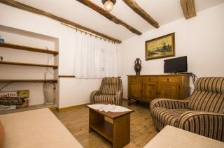 House Elena - 7