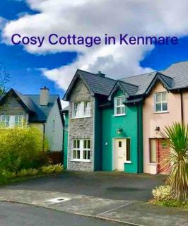 Cosy Cottage in Kenmare, Ireland - 0