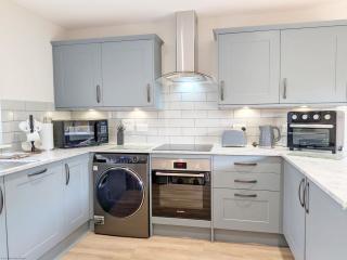 Pears Grove - Southbourne - 3
