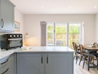 Pears Grove - Southbourne - 2
