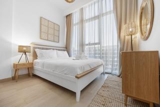 Zen Condo With Burj Khalifa View In Vibrant City - 8