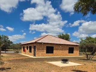 Bush Diamond Lodge - 0
